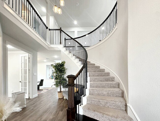 Building Photo - Dream Home with TONS of Upgrades