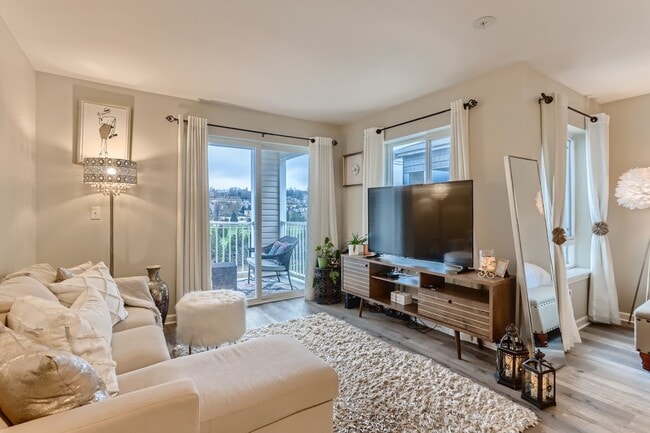 Foto del edificio - 2530 15th Ave W