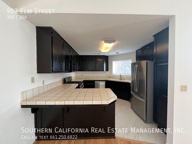 Foto del edificio - 903 Elm St