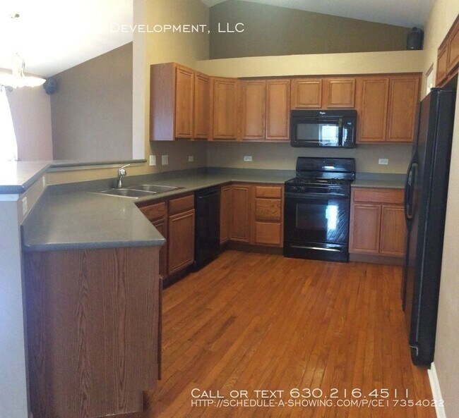 Foto del edificio - 117 Meredith Ln