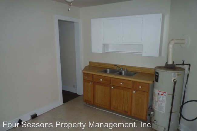 Building Photo - 3106 Dunn Ave