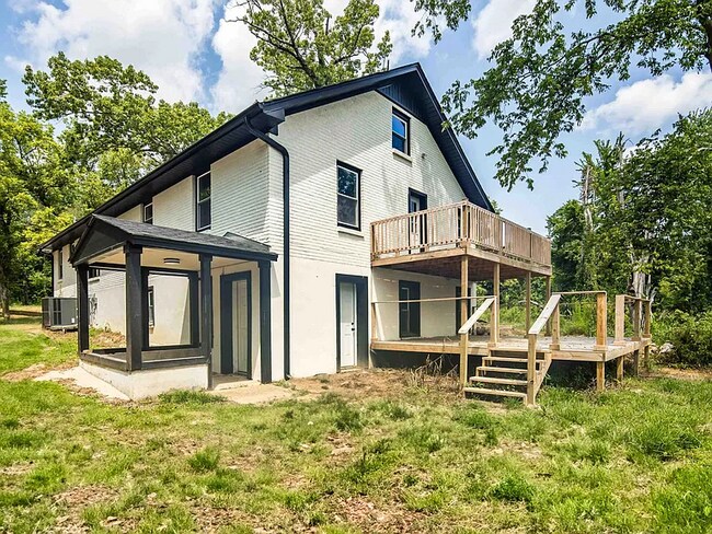 Foto del edificio - 7441 Walsh Rd