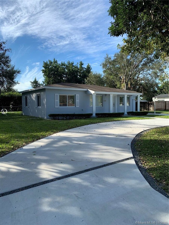 Building Photo - 6990 SW 58th St