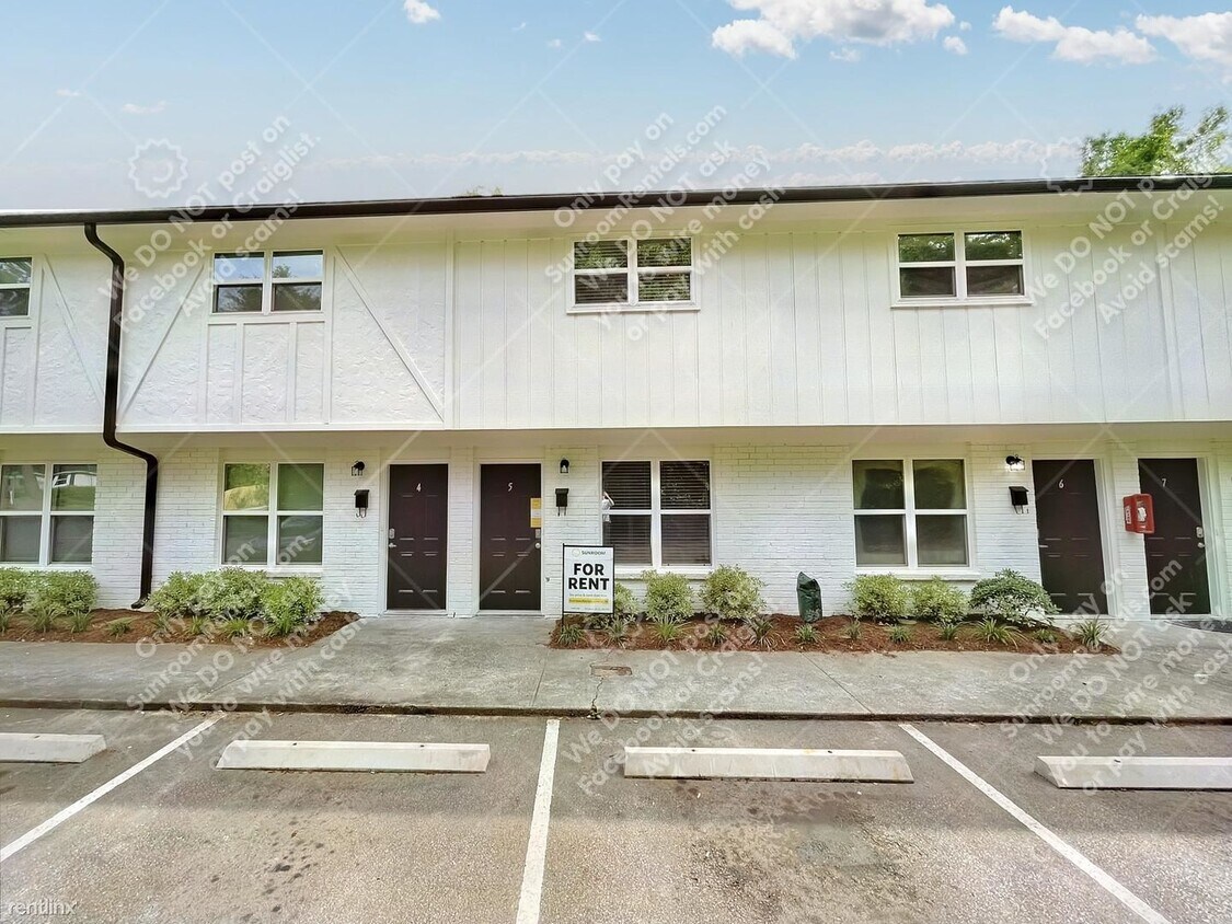 2 br, 1.5 bath Townhome 525 Stinson Dr A... Townhouse for Rent in