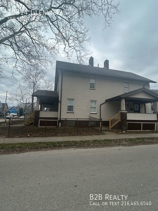 Building Photo - "Charming 3 Bed, 1 Bath Haven: Your Perfec...