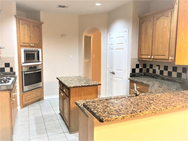 Foto del edificio - 2801 Cypress Leaf Ln