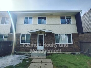 Building Photo - 169 Roseland Villge NW