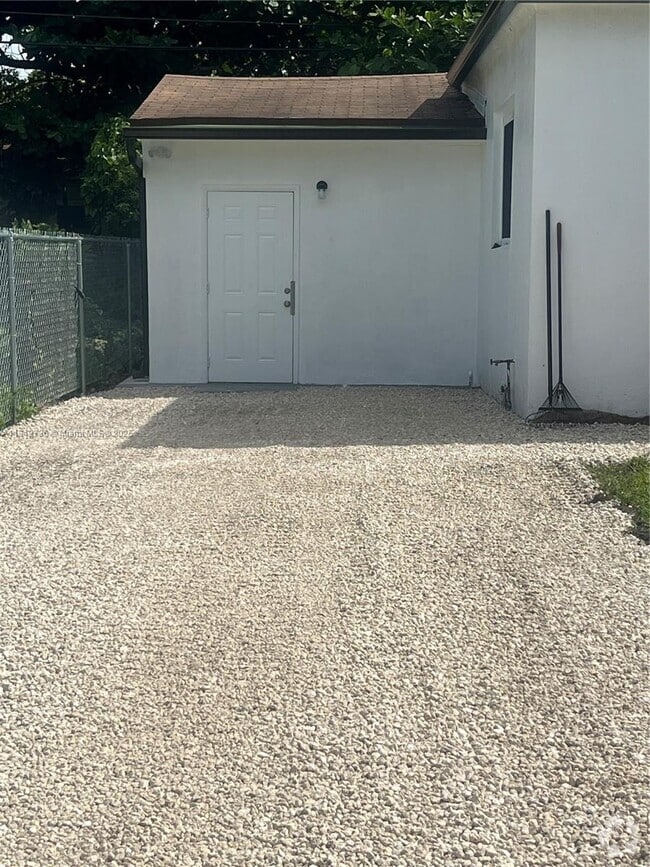 Building Photo - 1824 NW 49th St