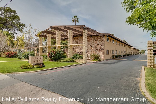 Foto del edificio - 5226 N 20th St