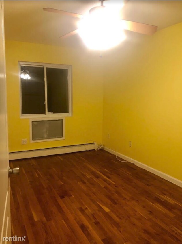 Building Photo - 3 br, 2 bath  - 2820 Albemarle Rd