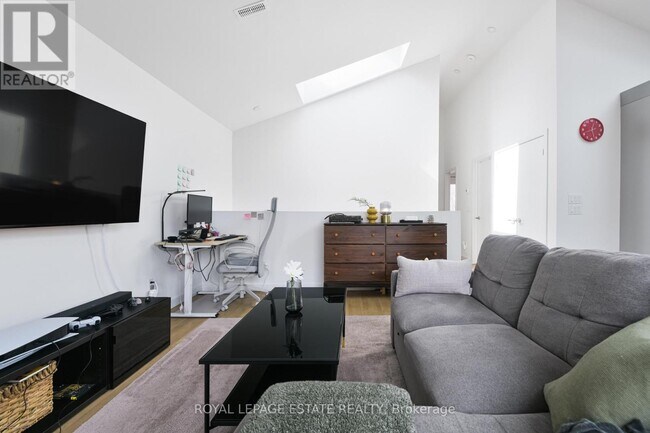 Photo du bâtiment - 506 Scarborough Rd