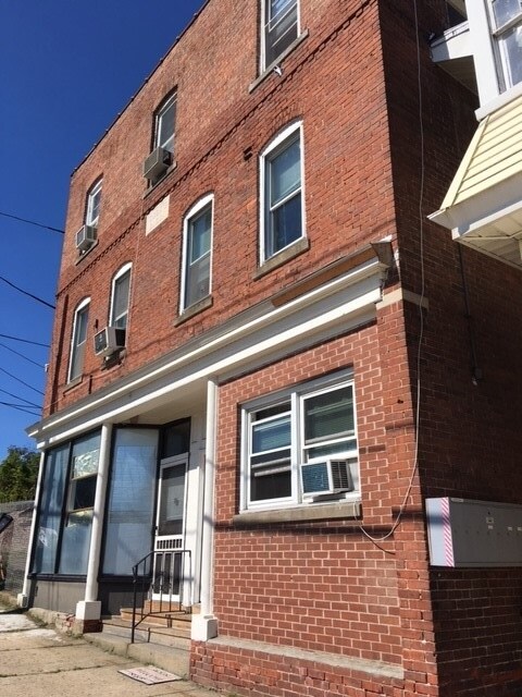 220 Main St, Terryville, CT 06786 Apartments - Terryville, CT