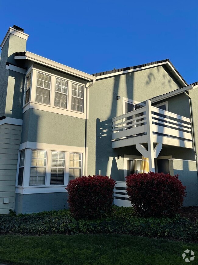 Building Photo - 2915 N Texas St