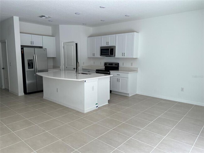 Foto del edificio - 6413 Fairmont Ln