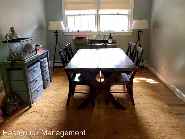 Foto del edificio - 3 br, 2 bath House - 1422 Lester Drive