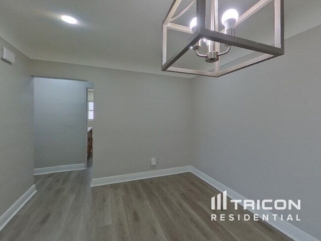 Foto del edificio - 6355 29th St S