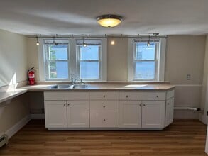 Building Photo - 17 Hanover St Building Photo - 17 Hanover St