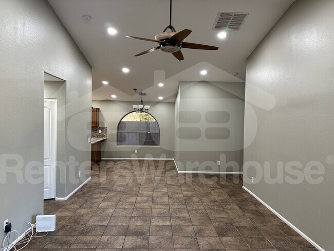 Building Photo - 1151 N 159th Dr