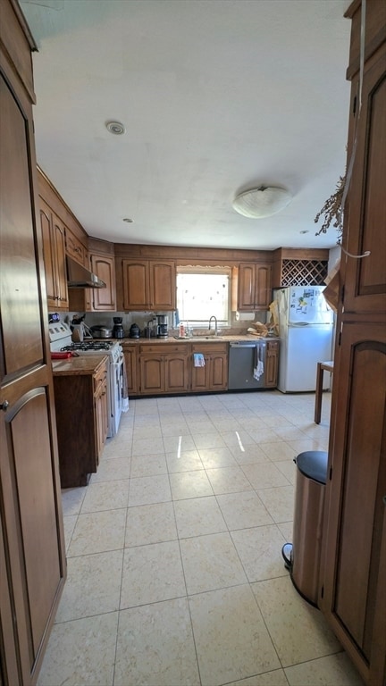 Photo - 94 Shady Hill Rd (Newton, MA)