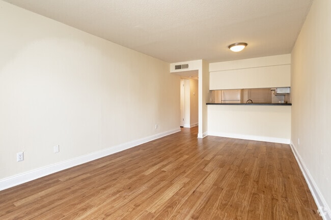 Interior Photo - Oak Manor Apartment Homes