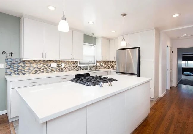 Foto del edificio - 4272 Harbinson Ave