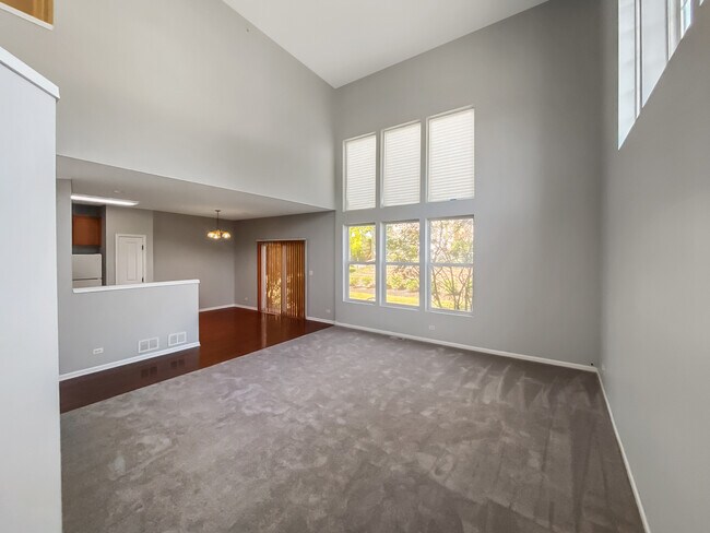 Building Photo - 1477 Yellowstone Dr