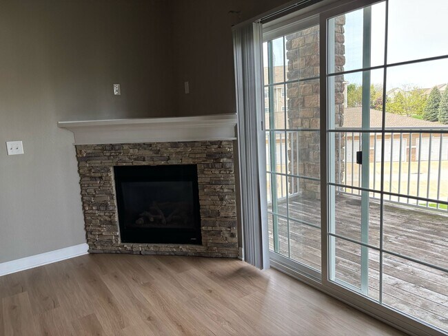 Foto del edificio - 8350 Ep True Pky