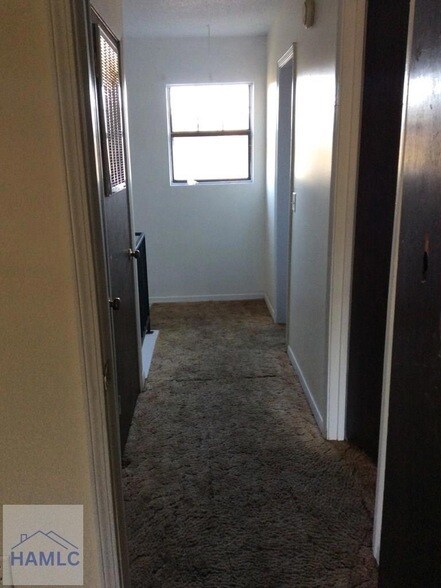 Foto del edificio - 814 Lesa St