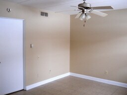 796 W Market St Akron, OH 44303 – photo 3
