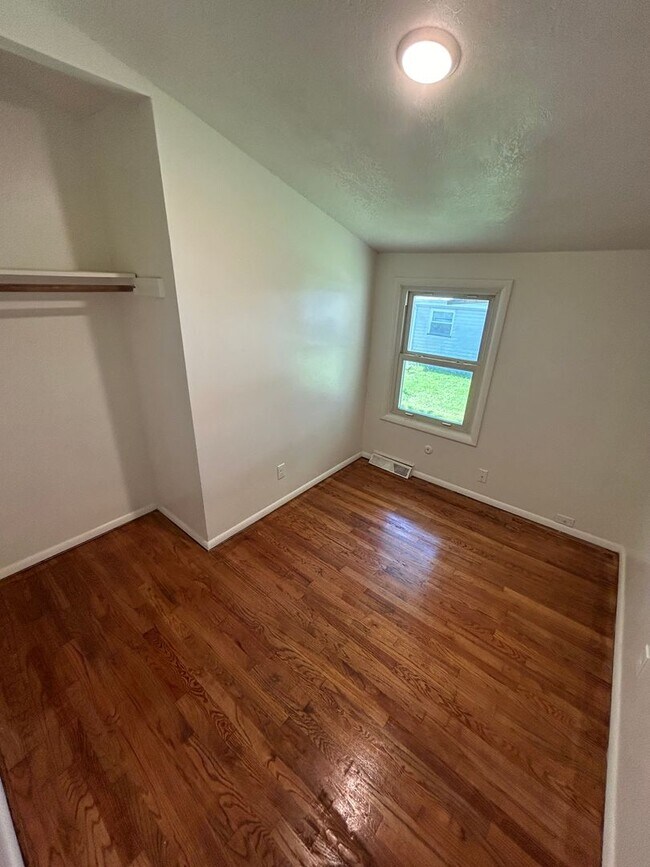 Foto del edificio - 11301 Herrick Ave