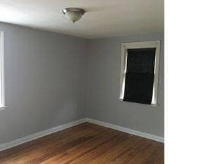 Building Photo - 1130 W 111th Pl