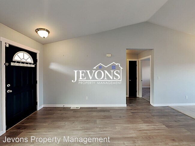 Foto del edificio - 4 br, 3 bath House - 103 Highland Ct