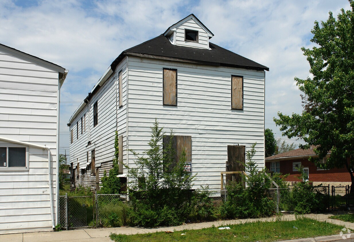 3808 Alder St, East Chicago, IN 46312 Apartments in East Chicago, IN