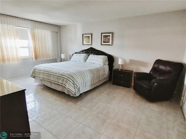 Building Photo - 133 N Pompano Beach Blvd