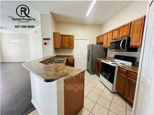 Foto del edificio - 6159 Metrowest Blvd