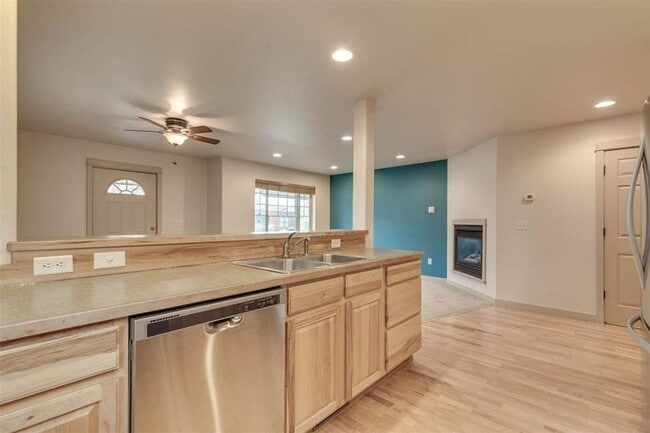 Building Photo - 3156 Catkin Lane