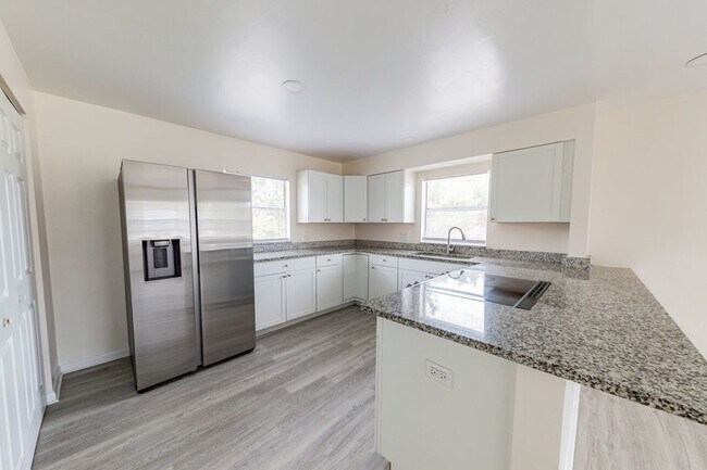 Building Photo - 151 Avenue C SE