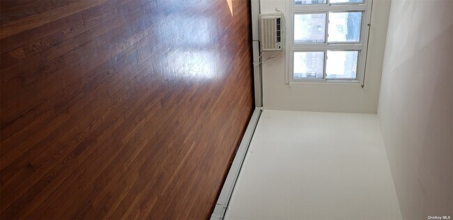 Building Photo - 240-29-240-70 70th Ave