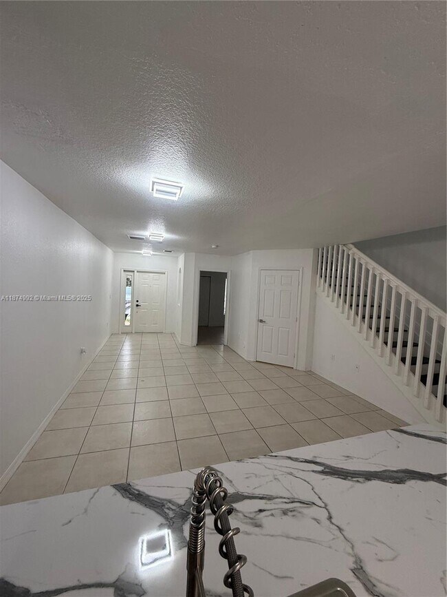 Foto del edificio - 13717 SW 171st Ln