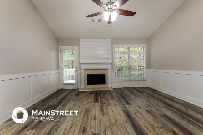 Foto del edificio - 1634 Riverview Ct