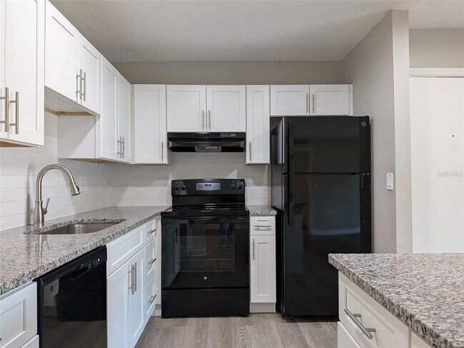 Foto del edificio - 562 Flemming Way