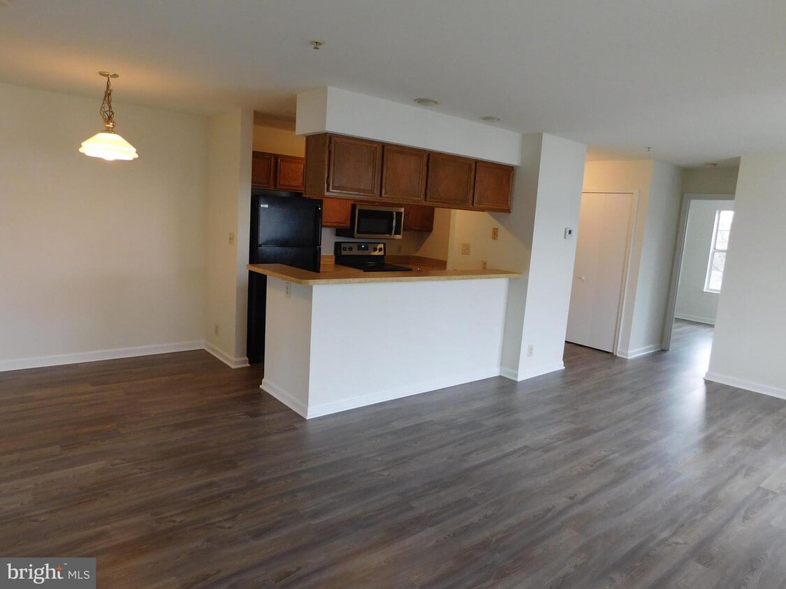 200 Dover Pl Unit 201, Stafford, VA 22556 Room for Rent in Stafford, VA