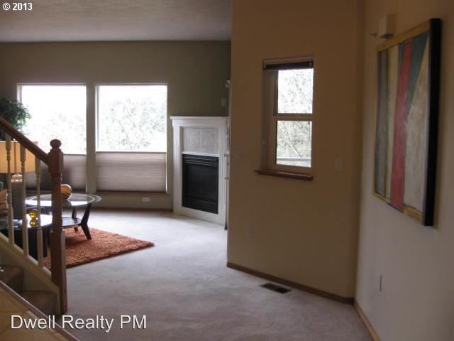 Building Photo - 3 br, 2.5 bath House - 2619 NE Rocky Butte Rd