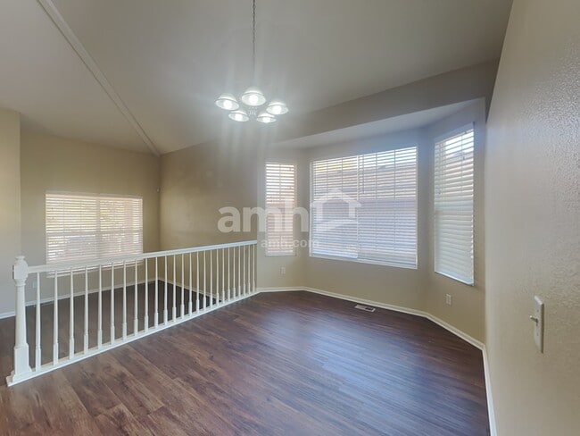 Building Photo - 4998 Dillon St