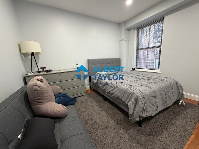 Dormitorio 1 - 475 Massachusetts Ave