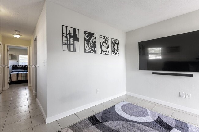 Foto del edificio - 5755 NW 7th Ave