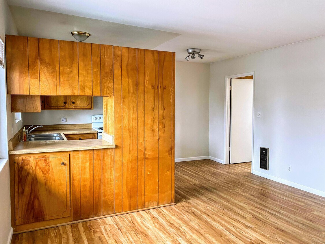 4577 Haines St Unit 4577, San Diego, CA 92109 Apartment for Rent in