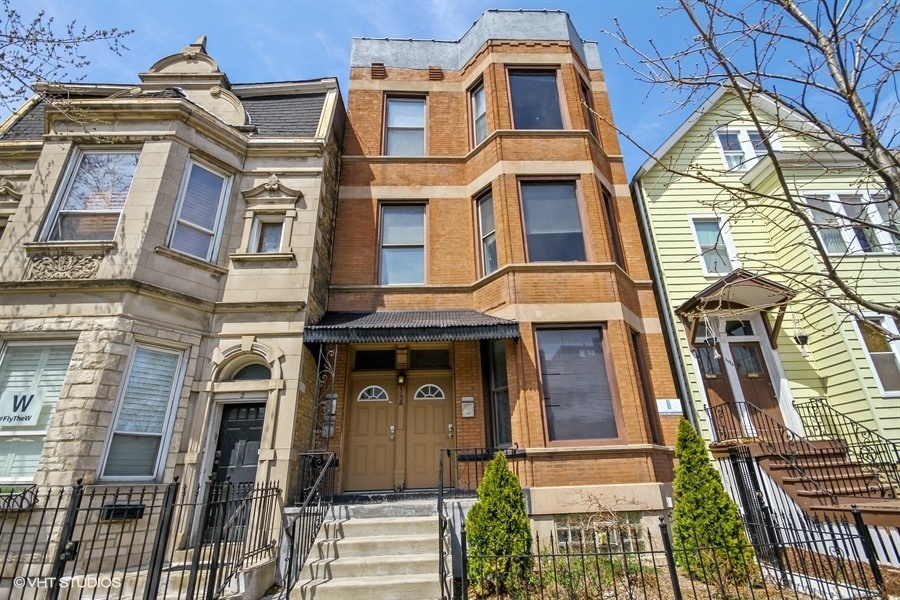 Foto principal - 1138 W Addison St