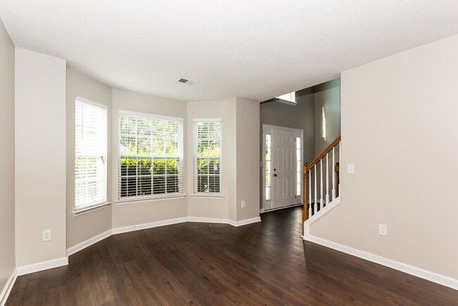 Building Photo - 412 Peterson Dr