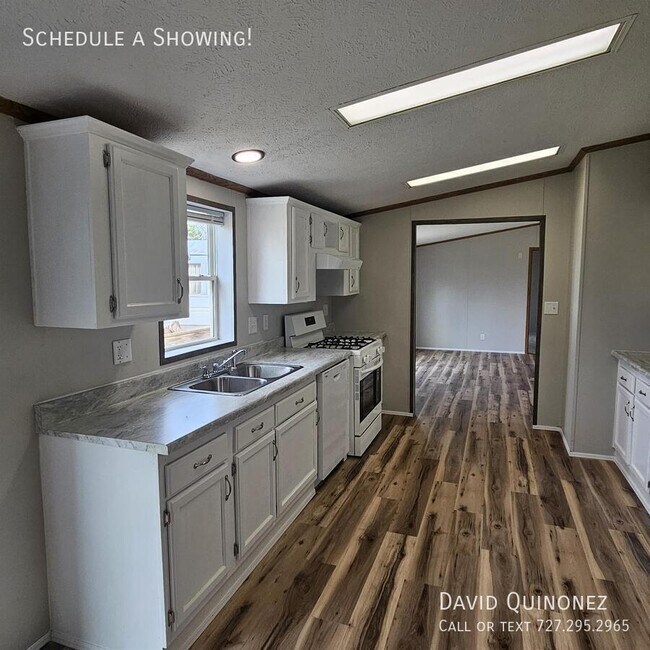 Foto del edificio - 2737 W Washington Center Rd